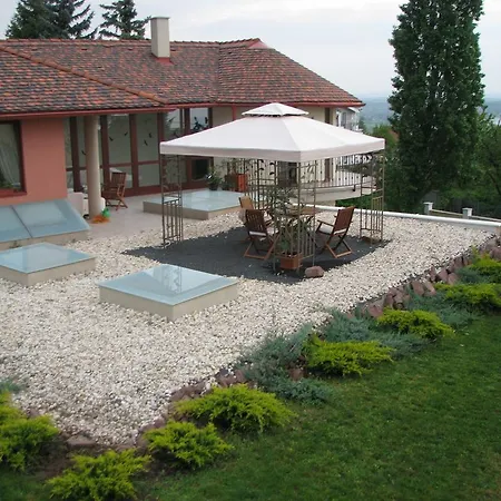 Πανσιόν Szepkilatas Vendeghaz Balatonalmádi